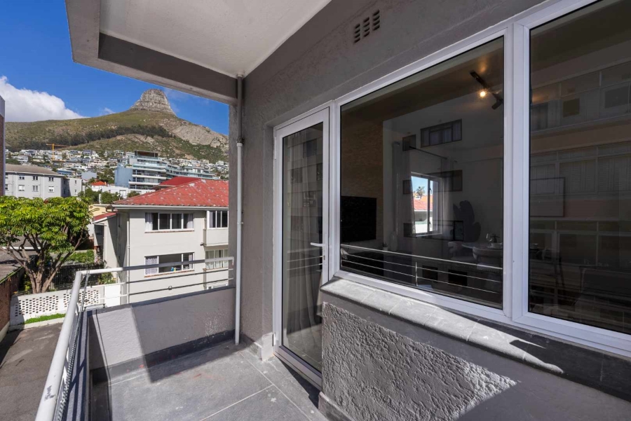 2 Bedroom Property for Sale in Sea Point Western Cape
